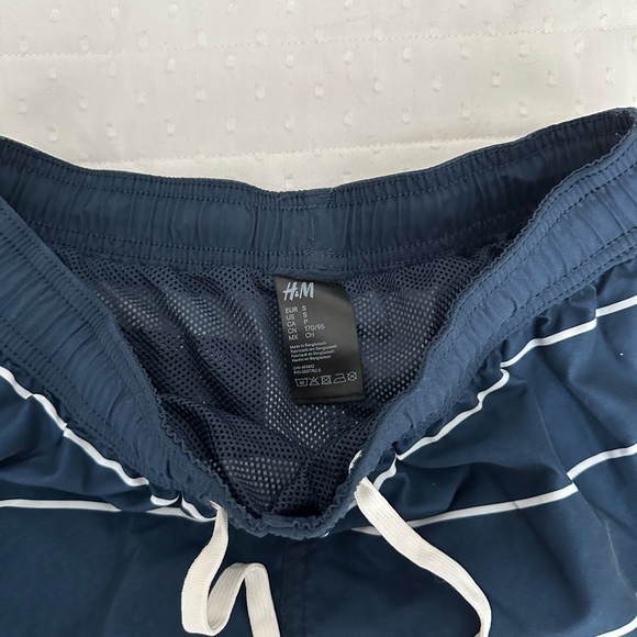 4 Men’s Swim Shorts - Picture 8 of 12